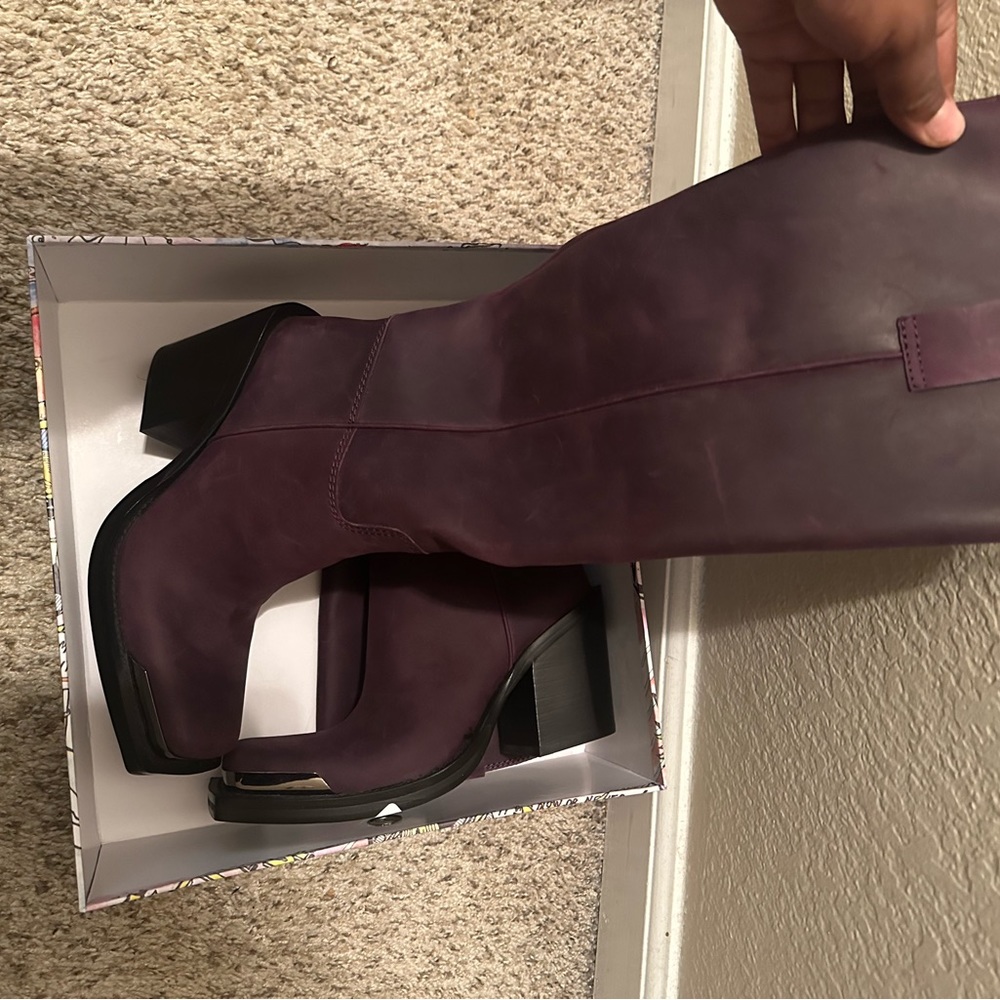 Jeffrey Campbell - Picture 3 of 5